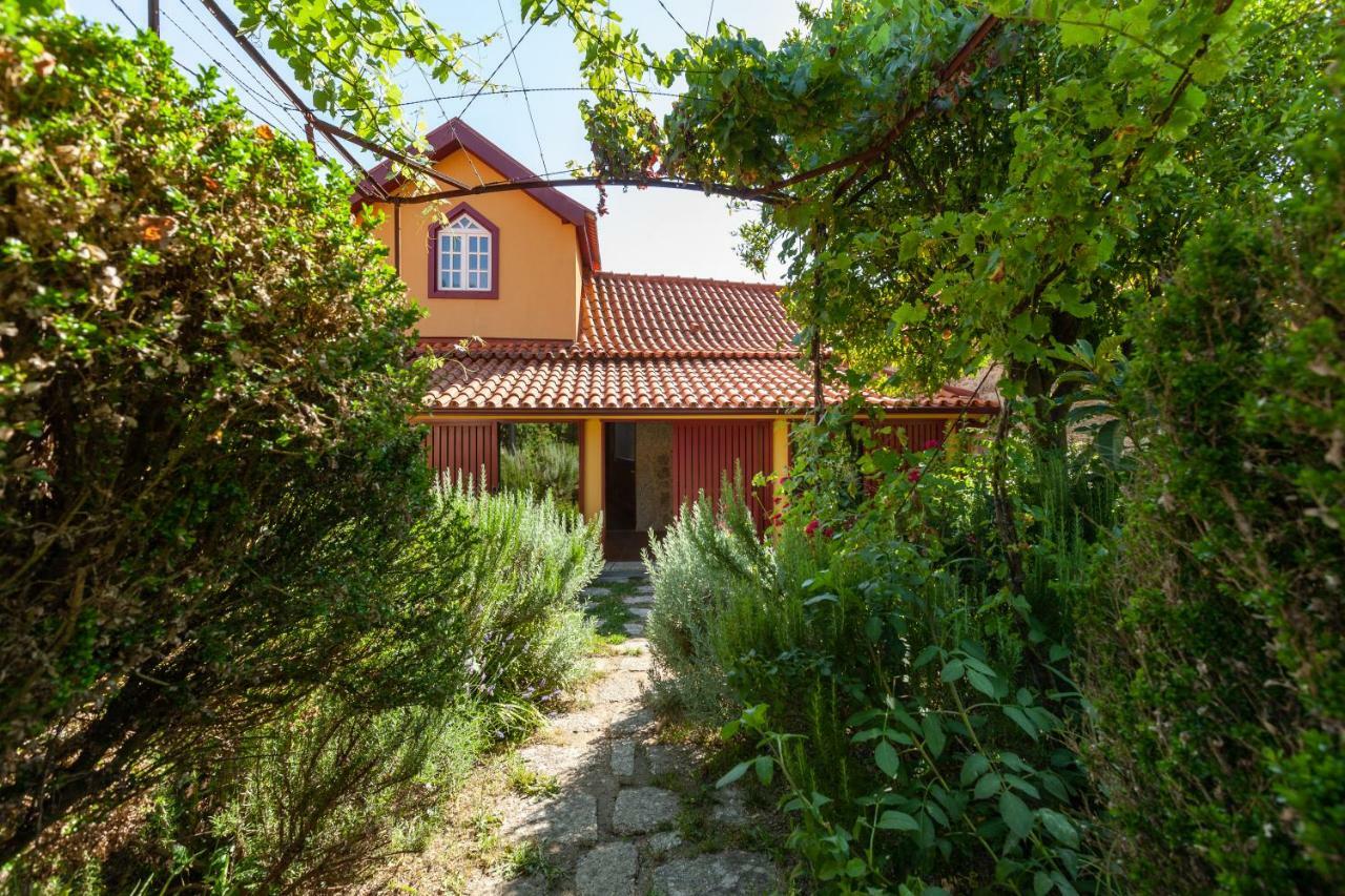 Casa Do Eido - Sustainable Living & Nature Experiences Герес Екстериор снимка