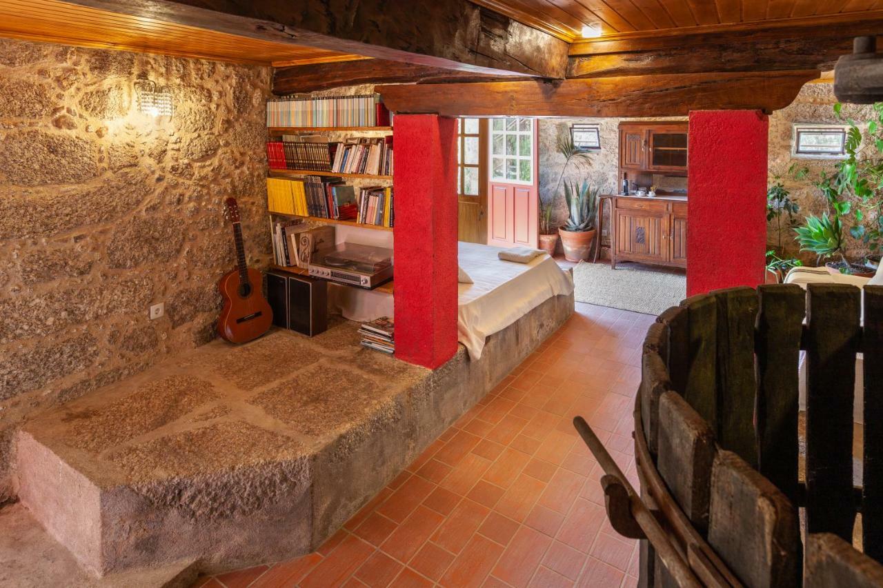 Casa Do Eido - Sustainable Living & Nature Experiences Герес Екстериор снимка