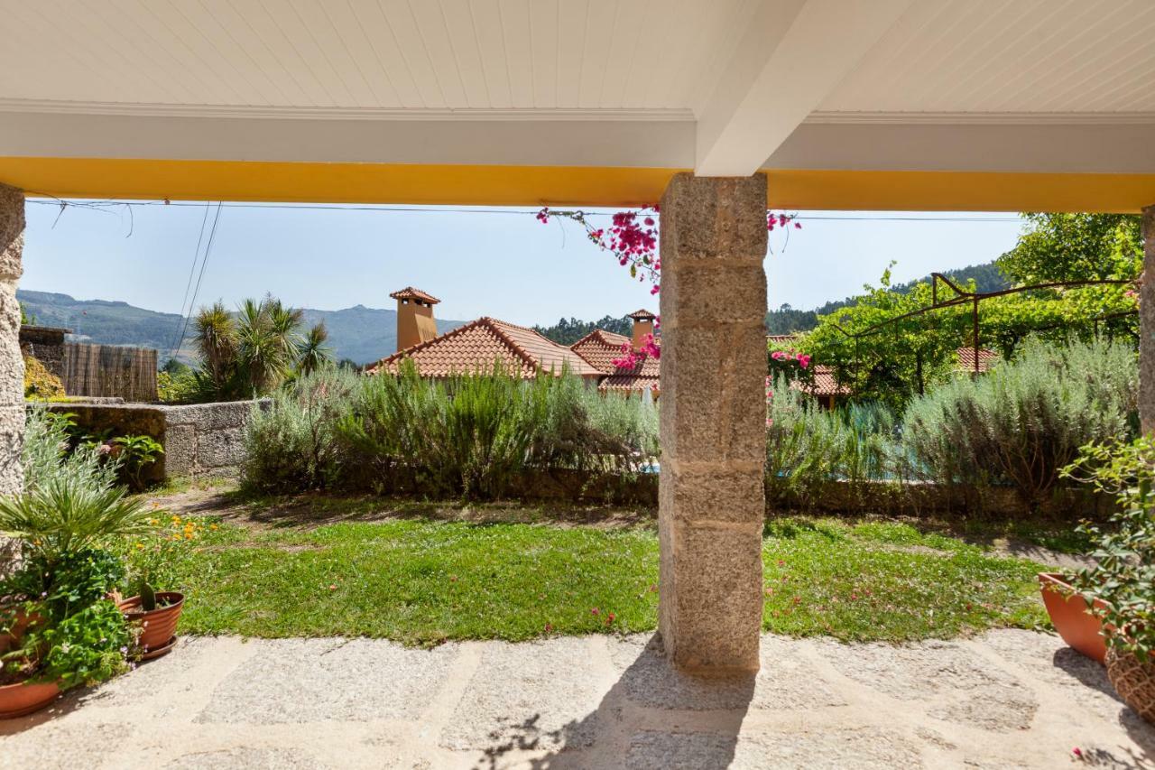 Casa Do Eido - Sustainable Living & Nature Experiences Герес Екстериор снимка