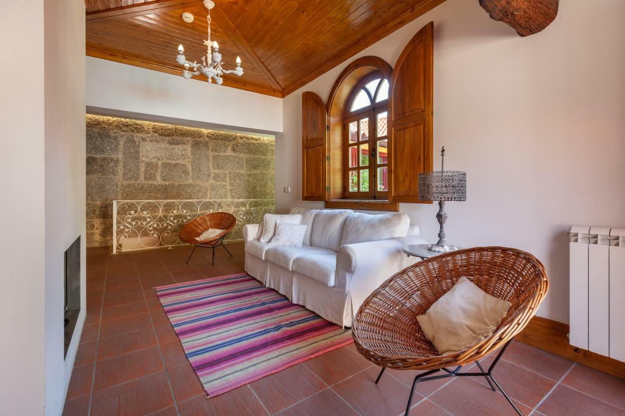 Casa Do Eido - Sustainable Living & Nature Experiences Герес Екстериор снимка
